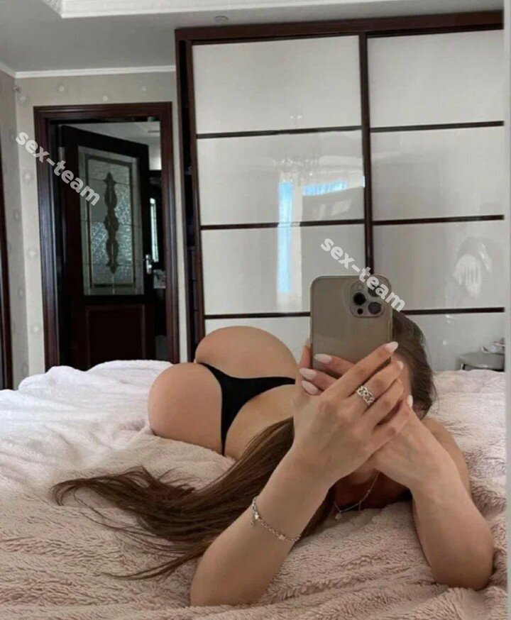 Оля